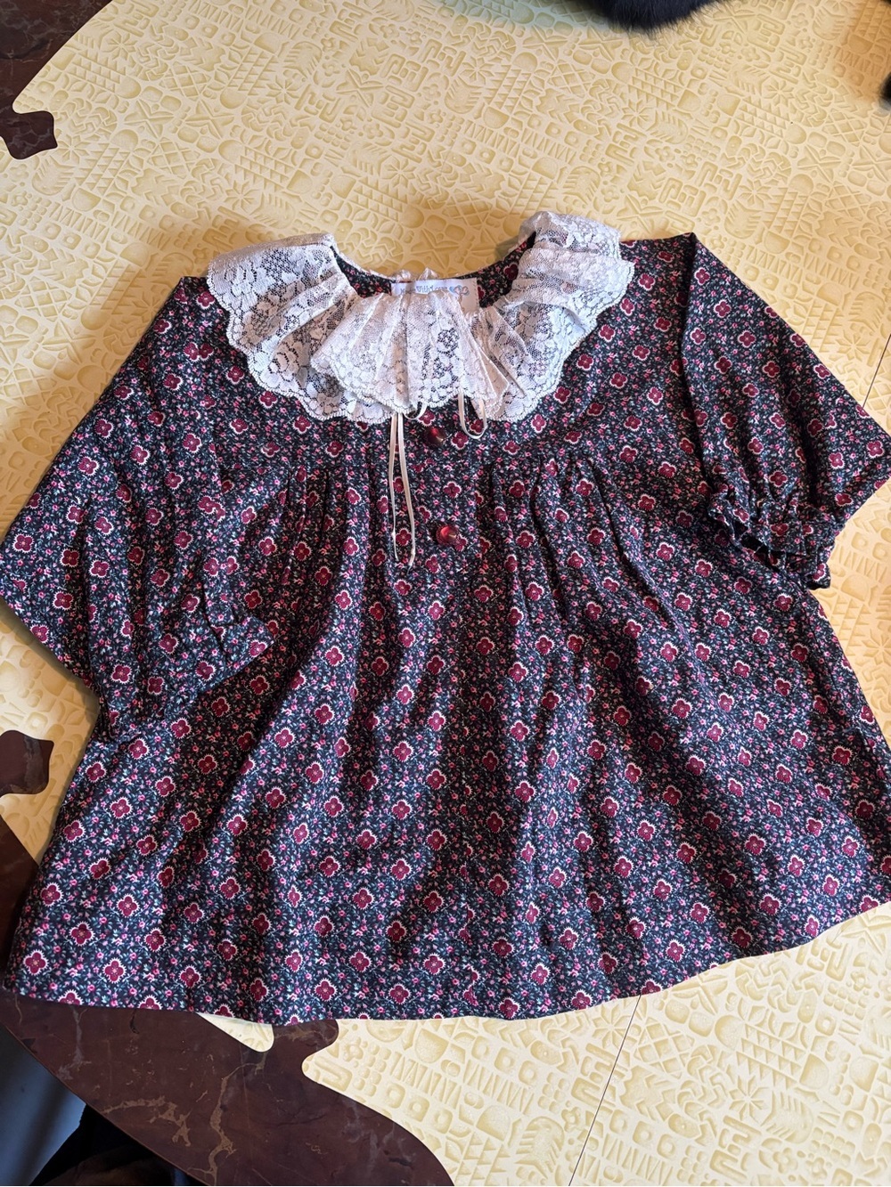 Vintage Handmade Floral Babydoll Top with Lace Collar - Black & Pink